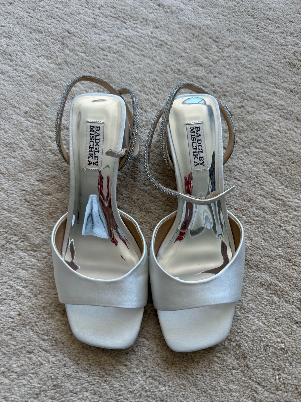 Badgley Mischka Silver and White Satin Heel Sandals sz 7
